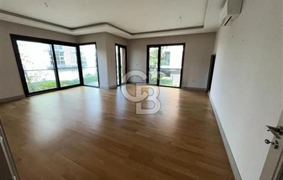 Acıbademin İncisi Koşuyolu Konaklarında Arakat Kiralık 4+1 Daire