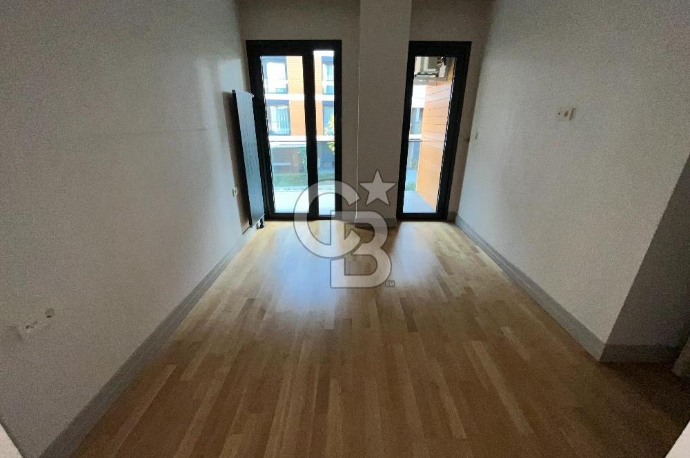 Acıbademin İncisi Koşuyolu Konaklarında Arakat Kiralık 4+1 Daire