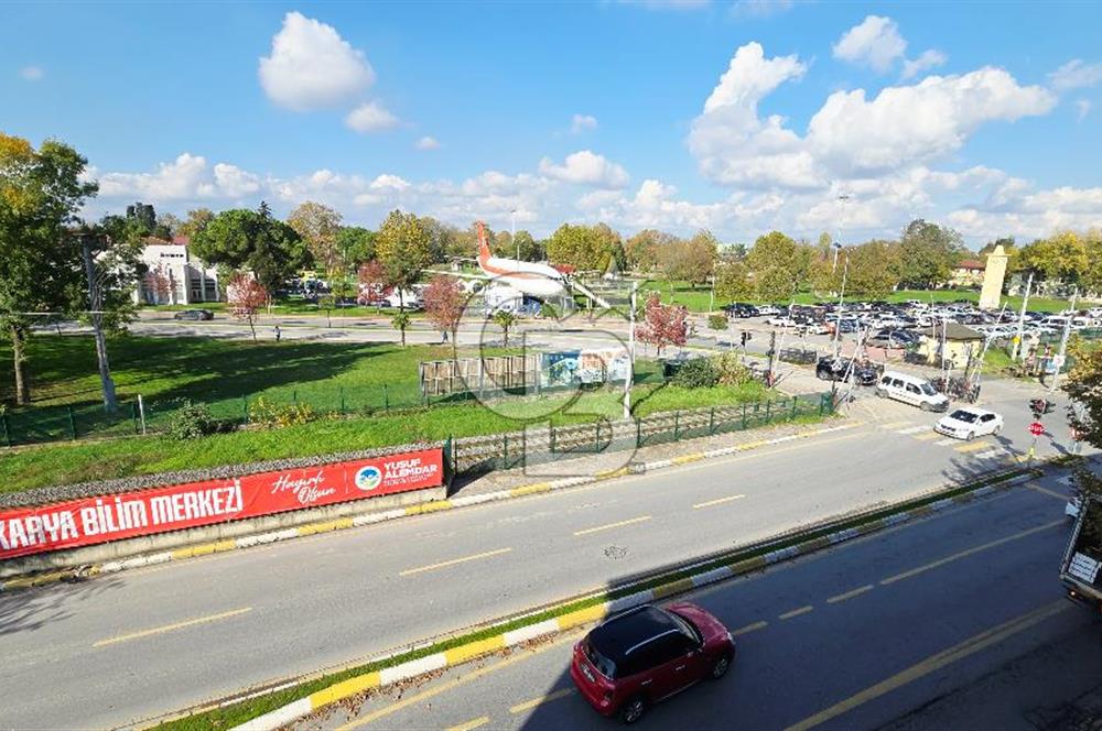 Donatımda Kavşak Köşesi  Enver Erişir İşMerkezi Satılık Ofis