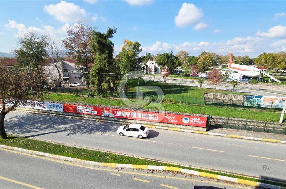 Donatımda Kavşak Köşesi  Enver Erişir İşMerkezi Satılık Ofis