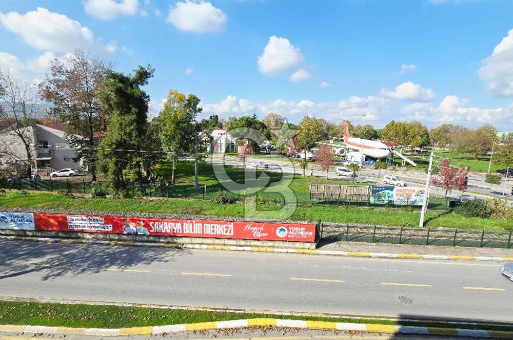 Donatımda Kavşak Köşesi  Enver Erişir İşMerkezi Satılık Ofis