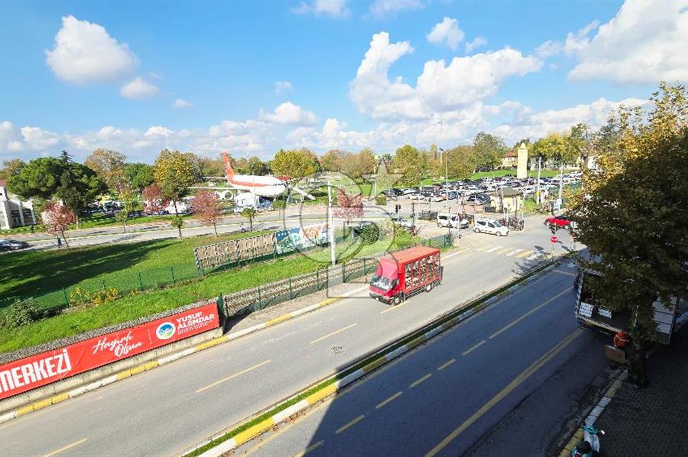 Donatımda Kavşak Köşesi  Enver Erişir İşMerkezi Satılık Ofis