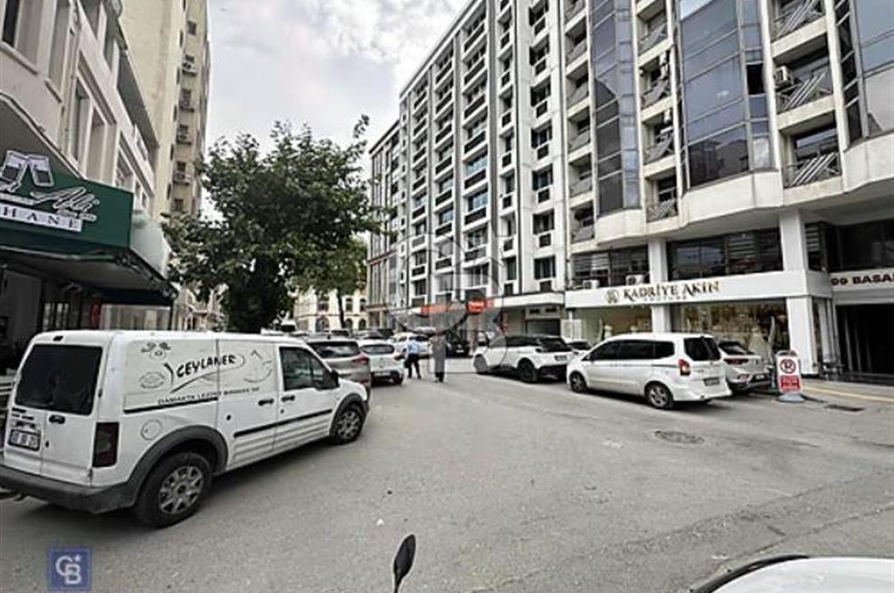 İZMİR KONAK'TA SATILIK OFİS