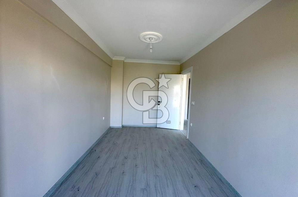 İZMİR SEFERİHİSAR CAMİKEBİR MAHALLESİ – ANA CADDE ÜZERİNDE YENİ SIFIR 2+1 DAİRE