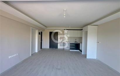 İZMİR SEFERİHİSAR CAMİKEBİR MAHALLESİ – ANA CADDE ÜZERİNDE YENİ SIFIR 2+1 DAİRE