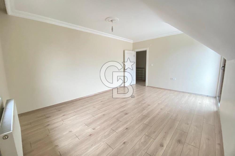 CB ENVOY | Gölcük İpekyolu Blv 4+1 Çatı Dubleks Kiralık Daire