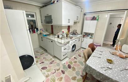 SULTAN FATİH CADDESİ YAKINI ASANSÖRLÜ ALTINDA DAİRE VAR 2+1