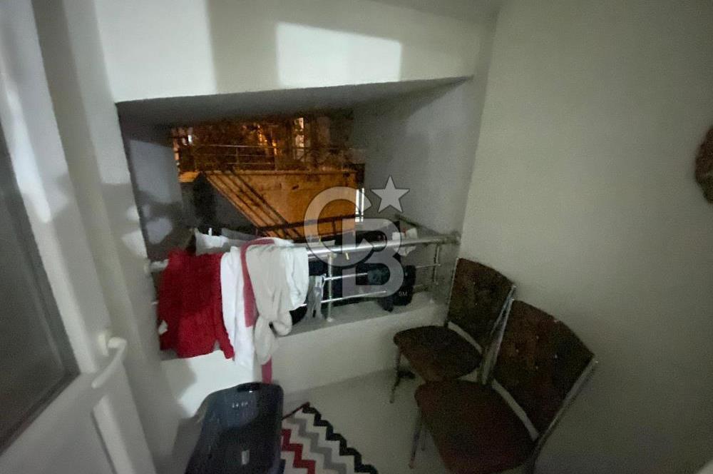 SULTAN FATİH CADDESİ YAKINI ASANSÖRLÜ ALTINDA DAİRE VAR 2+1