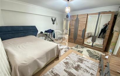 SULTAN FATİH CADDESİ YAKINI ASANSÖRLÜ ALTINDA DAİRE VAR 2+1