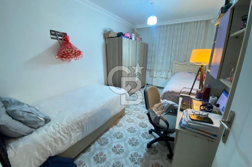 SULTAN FATİH CADDESİ YAKINI ASANSÖRLÜ ALTINDA DAİRE VAR 2+1