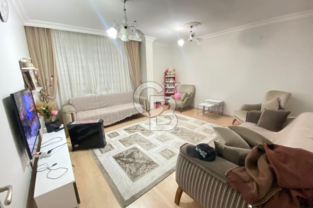 SULTAN FATİH CADDESİ YAKINI ASANSÖRLÜ ALTINDA DAİRE VAR 2+1