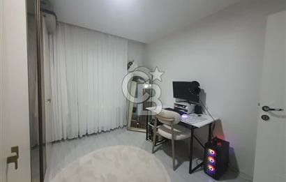 Sultangazi Zübeyde Hanım Mahallesinde Ara Kat Satılık 2+1 Daire