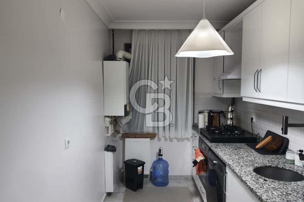 Sultangazi Zübeyde Hanım Mahallesinde Ara Kat Satılık 2+1 Daire