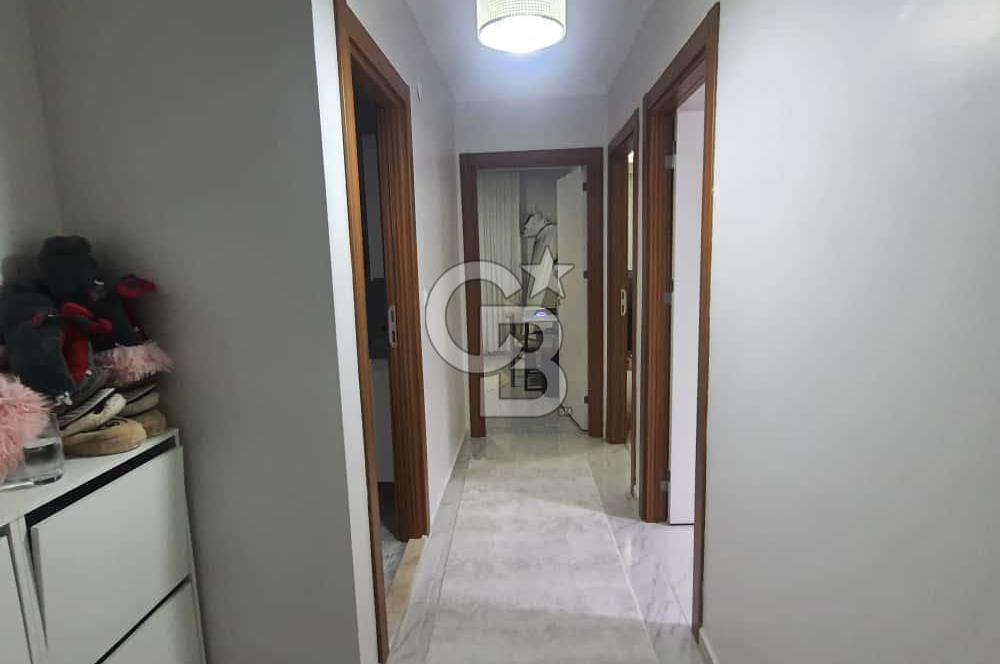 Sultangazi Zübeyde Hanım Mahallesinde Ara Kat Satılık 2+1 Daire