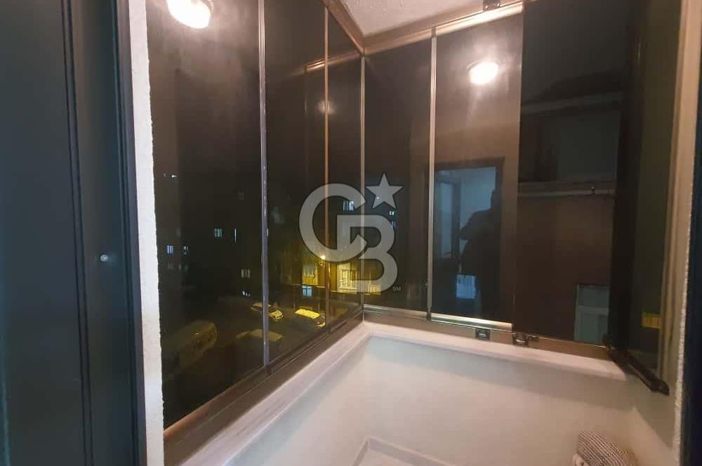 Sultangazi Zübeyde Hanım Mahallesinde Ara Kat Satılık 2+1 Daire