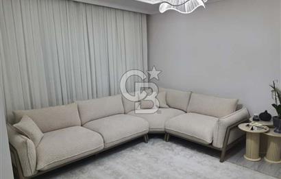 Sultangazi Zübeyde Hanım Mahallesinde Ara Kat Satılık 2+1 Daire