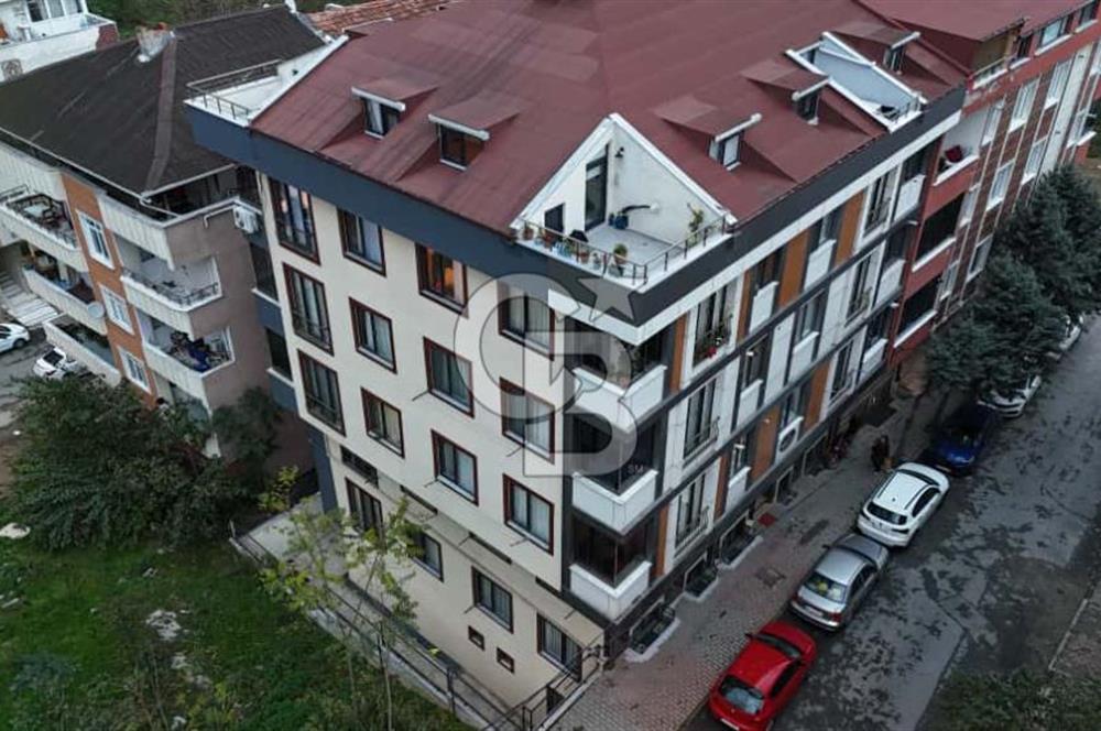 Sultangazi Zübeyde Hanım Mahallesinde Ara Kat Satılık 2+1 Daire