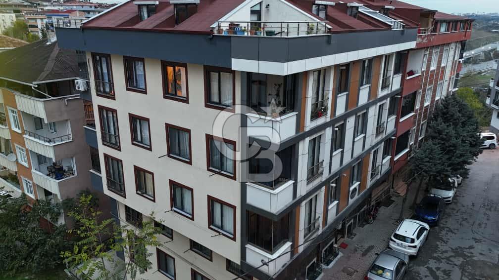 Sultangazi Zübeyde Hanım Mahallesinde Ara Kat Satılık 2+1 Daire