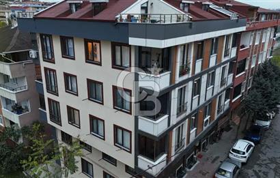 Sultangazi Zübeyde Hanım Mahallesinde Ara Kat Satılık 2+1 Daire
