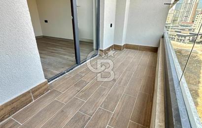 BORDO YAŞAMKENT'TE SIFIR OTURUMA HAZIR BALKONLU LÜX YAPILI 1+1