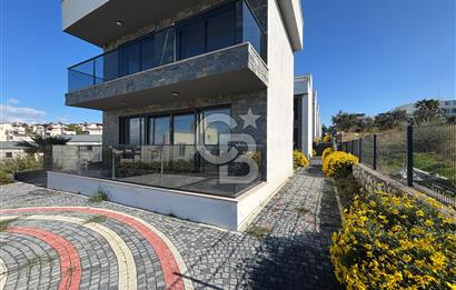 CB KİNG'DEN BUHANİYE/PELİTKÖY DENİZ MANZARALI SATILIK VİLLA