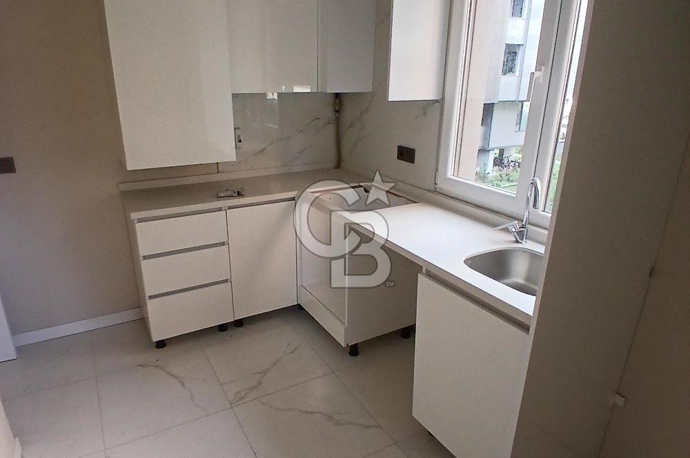 BAĞDAT CADDESİNE, MARMARAYA, SAHİLE YAKIN SIFIR 2+1 DAİRE