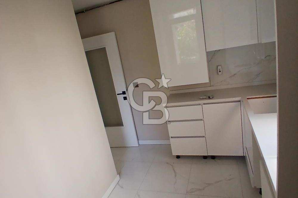 BAĞDAT CADDESİNE, MARMARAYA, SAHİLE YAKIN SIFIR 2+1 DAİRE