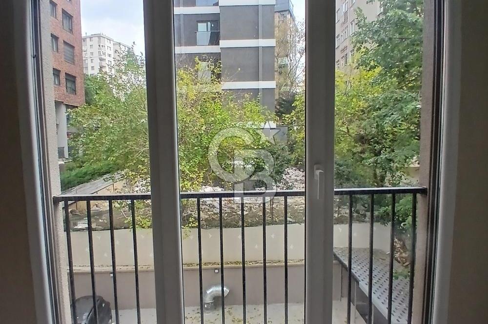 BAĞDAT CADDESİNE, MARMARAYA, SAHİLE YAKIN SIFIR 2+1 DAİRE