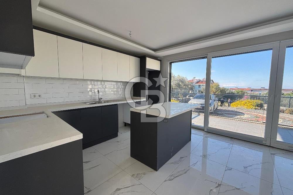 CB KİNG'DEN BUHANİYE/PELİTKÖY DENİZ MANZARALI SATILIK VİLLA