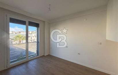 CB KİNG'DEN BUHANİYE/PELİTKÖY DENİZ MANZARALI SATILIK VİLLA