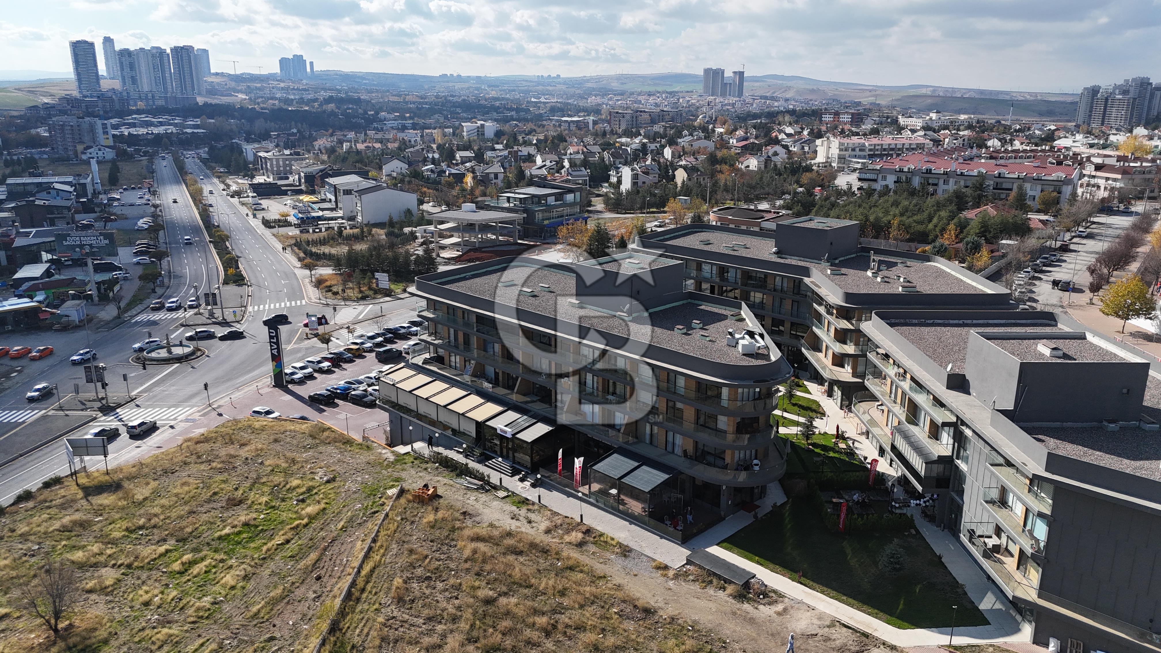 İNCEK-KIZILCAŞAR MAHALLESİ İNCEK AVLU SİTESİNDE SATILIK DÜKKAN