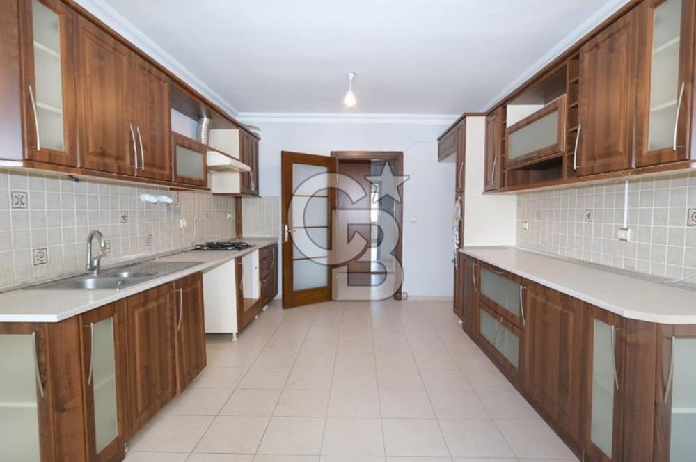 YAŞAMKENT BASIN KULÜP 1 SİTESİNDE SATILIK 4+1 DAİRE