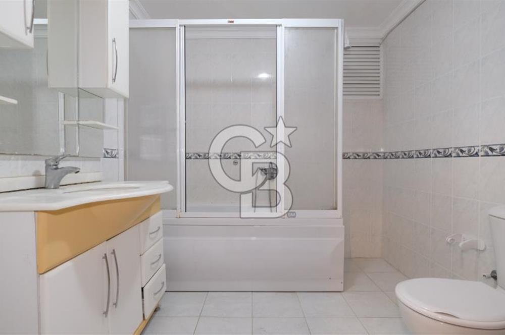 YAŞAMKENT BASIN KULÜP 1 SİTESİNDE SATILIK 4+1 DAİRE