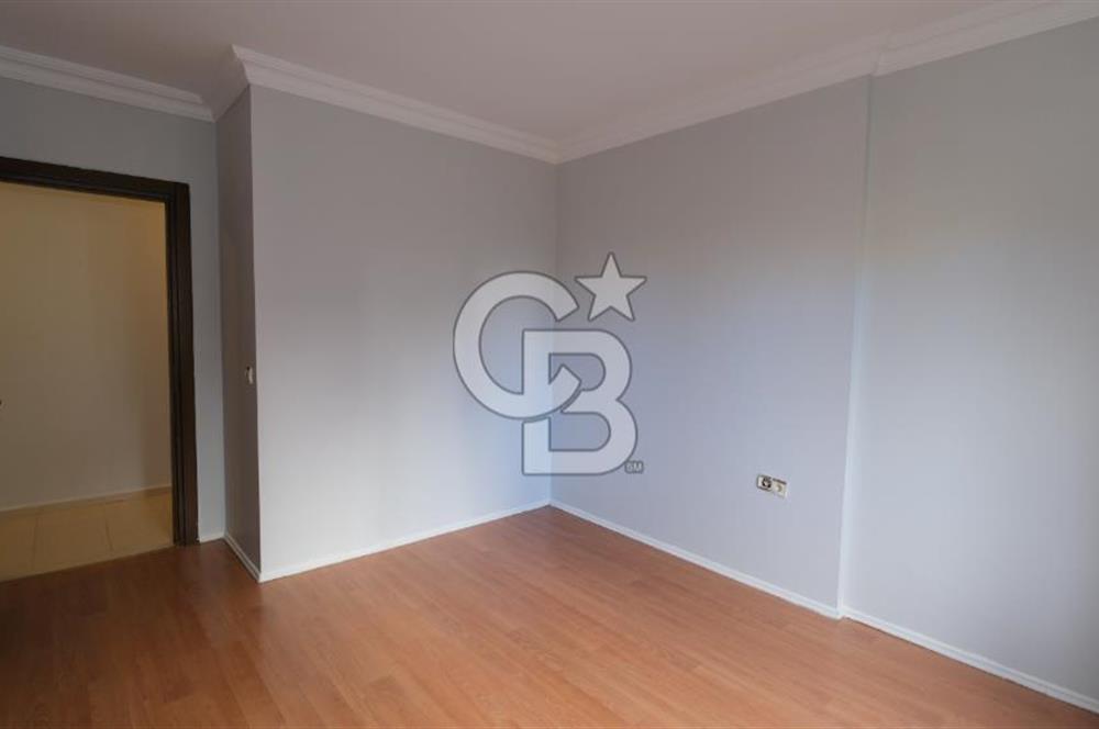 YAŞAMKENT BASIN KULÜP 1 SİTESİNDE SATILIK 4+1 DAİRE