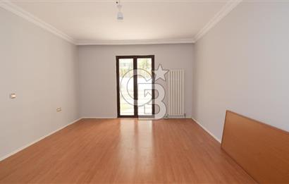 YAŞAMKENT BASIN KULÜP 1 SİTESİNDE SATILIK 4+1 DAİRE