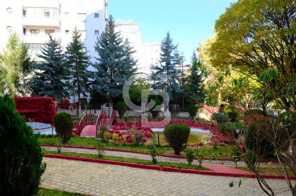 YAŞAMKENT BASIN KULÜP 1 SİTESİNDE SATILIK 4+1 DAİRE