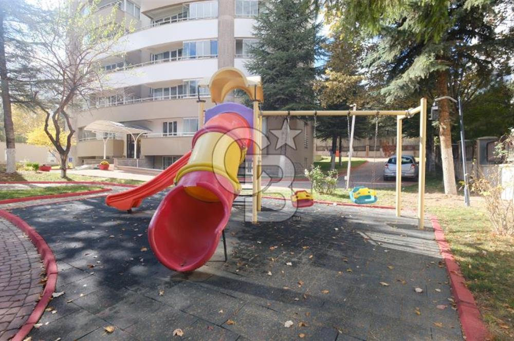 YAŞAMKENT BASIN KULÜP 1 SİTESİNDE SATILIK 4+1 DAİRE