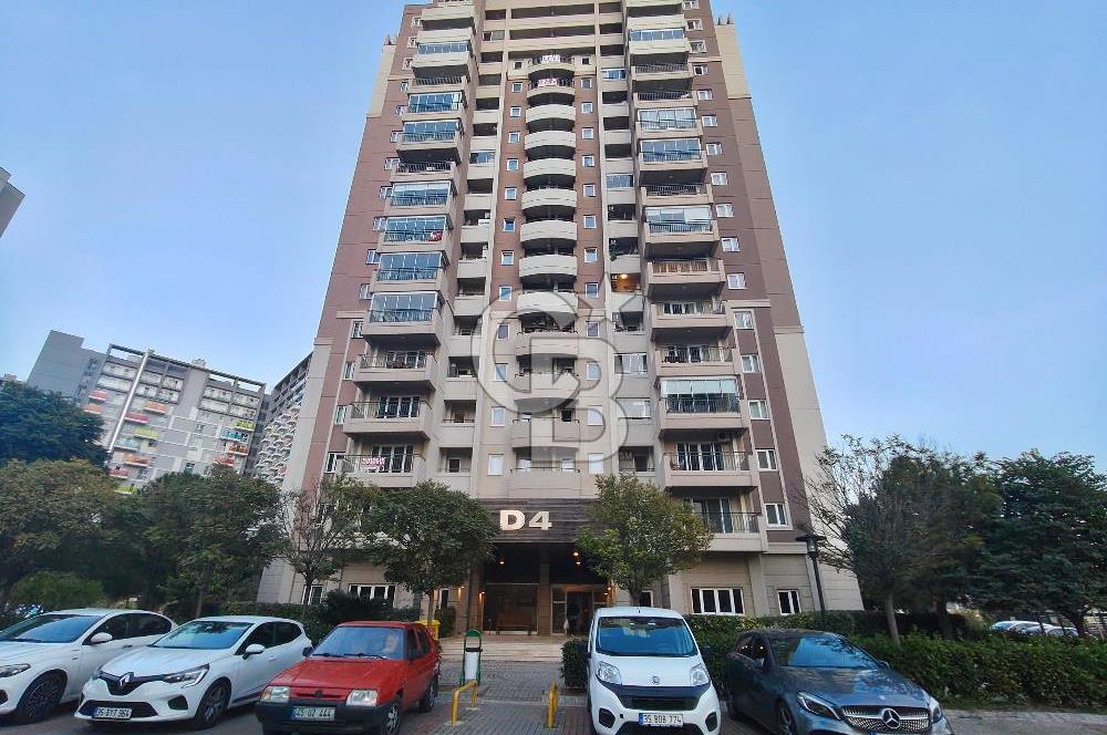 İZMİR MAVİŞEHİR SOYAK A BÖLGESİ'NDE TADİLATLI 2+1 SATILIK DAİRE