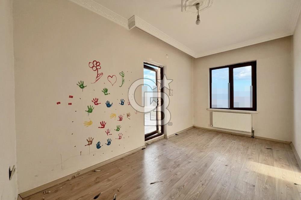 SULTAN FATİH CD YAKINI SİTEDE PANORAMİK MANZARALI ÇİFT GİRİŞ 5+1