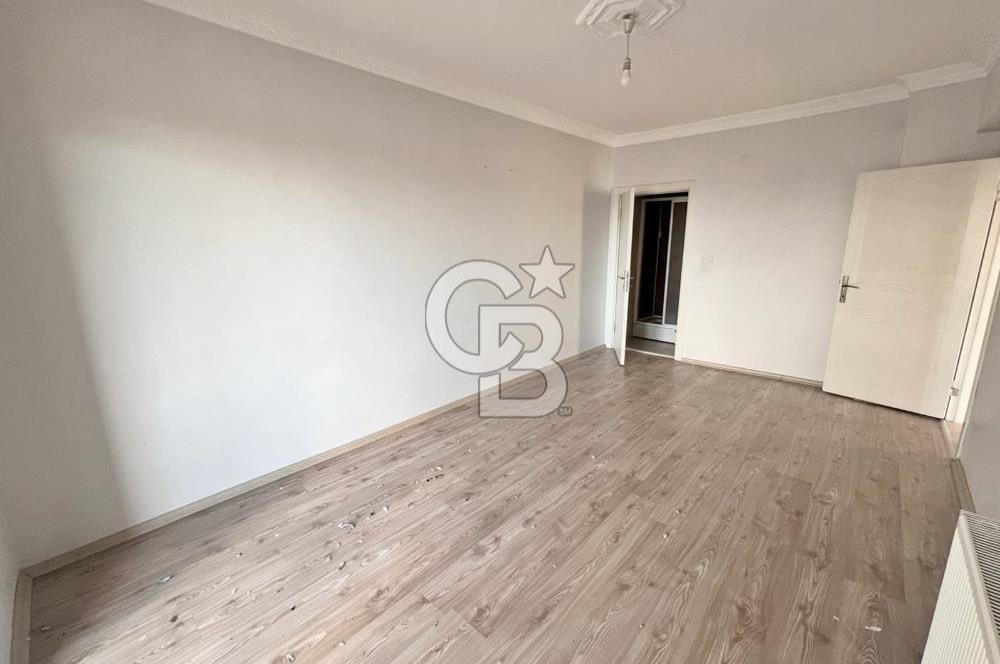 SULTAN FATİH CD YAKINI SİTEDE PANORAMİK MANZARALI ÇİFT GİRİŞ 5+1