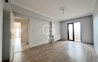 SULTAN FATİH CD YAKINI SİTEDE PANORAMİK MANZARALI ÇİFT GİRİŞ 5+1