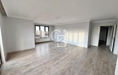 SULTAN FATİH CD YAKINI SİTEDE PANORAMİK MANZARALI ÇİFT GİRİŞ 5+1