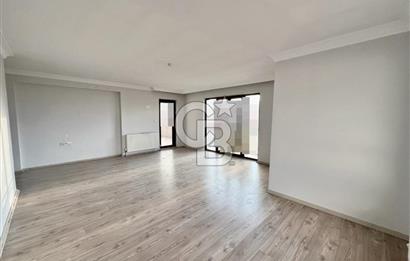 SULTAN FATİH CD YAKINI SİTEDE PANORAMİK MANZARALI ÇİFT GİRİŞ 5+1