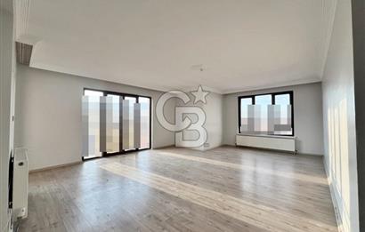 SULTAN FATİH CD YAKINI SİTEDE PANORAMİK MANZARALI ÇİFT GİRİŞ 5+1