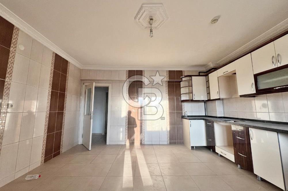 SULTAN FATİH CD YAKINI SİTEDE PANORAMİK MANZARALI ÇİFT GİRİŞ 5+1