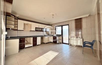 SULTAN FATİH CD YAKINI SİTEDE PANORAMİK MANZARALI ÇİFT GİRİŞ 5+1