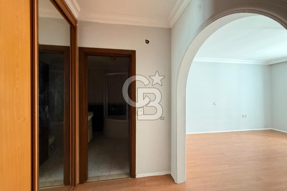 YAŞAMKENT BASIN KULÜP 1 SİTESİNDE SATILIK 4+1 DAİRE
