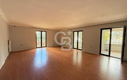 YAŞAMKENT BASIN KULÜP 1 SİTESİNDE SATILIK 4+1 DAİRE