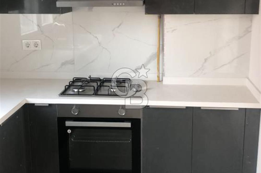 ERENKÖYDE MARMARAY VE MİNİBÜSE YAKIN SIFIR 2+1 DAİRE