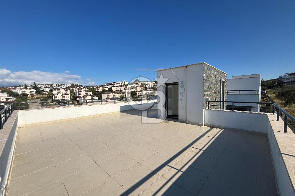 CB KİNG'DEN BUHANİYE/PELİTKÖY DENİZ MANZARALI SATILIK VİLLA